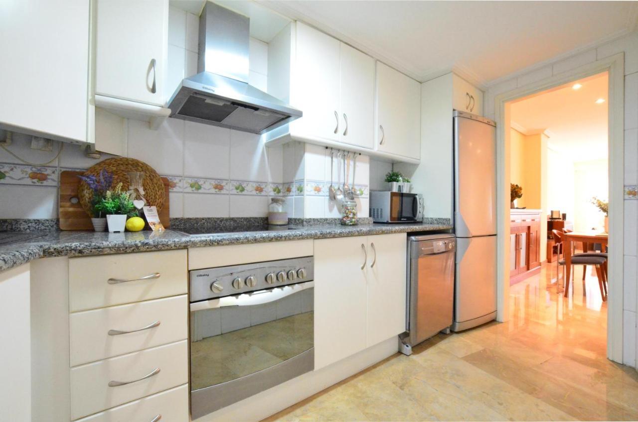 City Center Apartment Валенсия Екстериор снимка