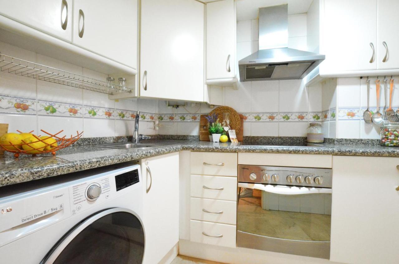 City Center Apartment Валенсия Екстериор снимка