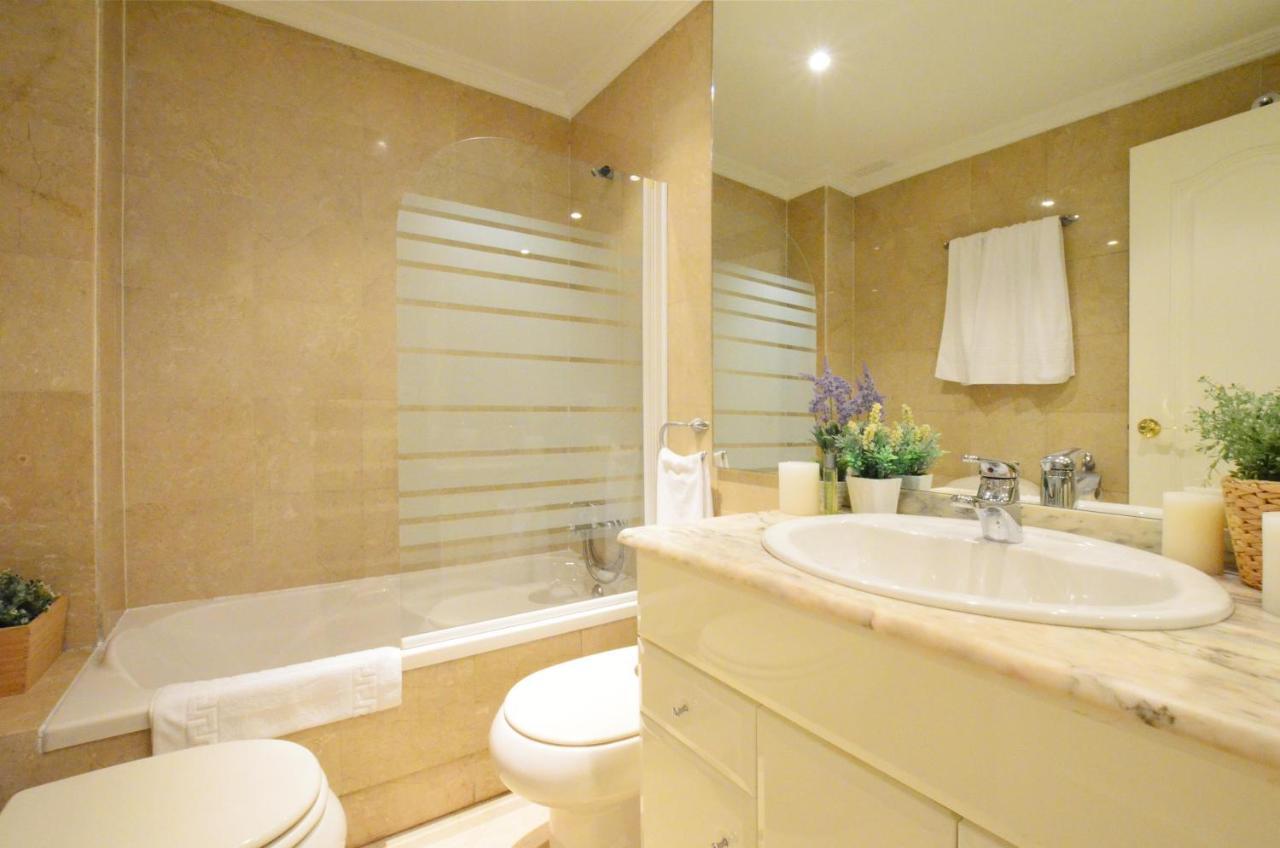 City Center Apartment Валенсия Екстериор снимка